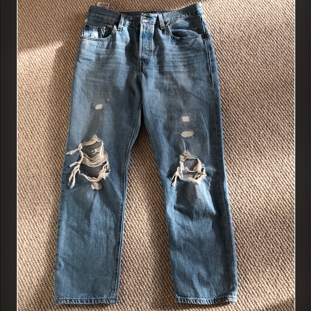 NWOT Levi’s 501 crop